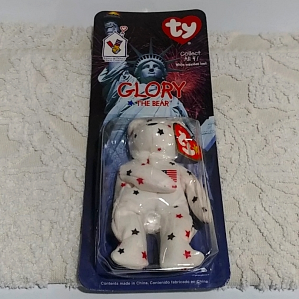 1999 Glory Hand on ❤ heart TY Beanie Baby from the teanie collection!